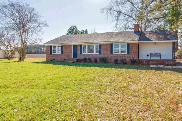 604 E Church Street, Elm City, NC 27822