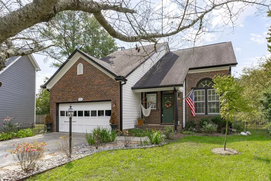 208 Fox View Place, Cary, NC 27511