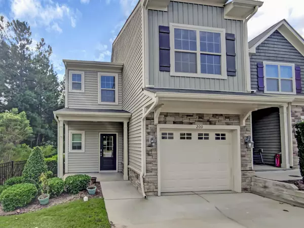 200 Cypress Hill Lane, Holly Springs, NC 27540