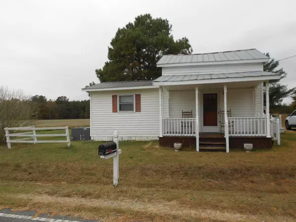 176 T Model Jones Road, Castalia, NC 27816