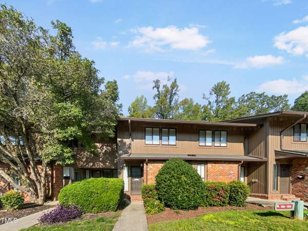 703 Oak Tree Drive #180, Chapel Hill, NC 27517