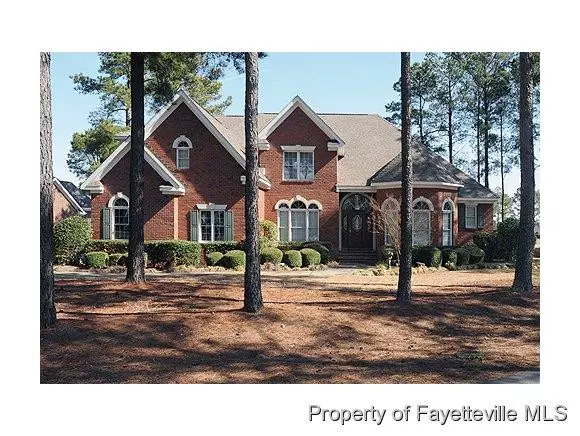 80 The Inner Circle, Spring Lake, NC 28390