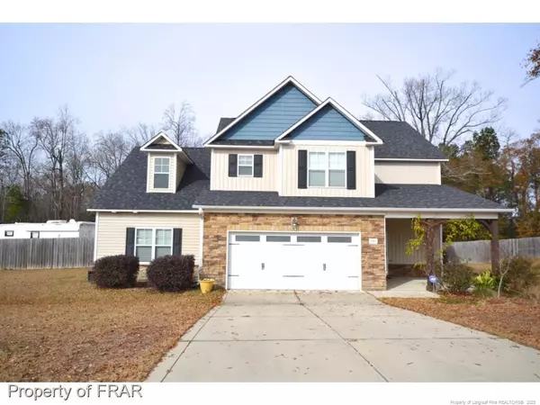 140 Bristle Oaks Drive, Raeford, NC 28376