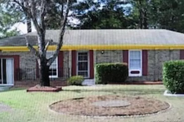 2922 Peacock Street, Hope Mills, NC 28348