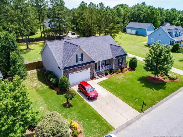 1718 Pristine Drive, Hope Mills, NC 28348