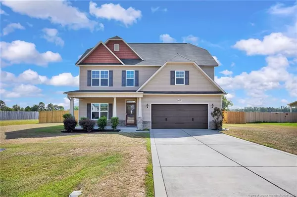 621 Pecan Grove Loop, Hope Mills, NC 28348
