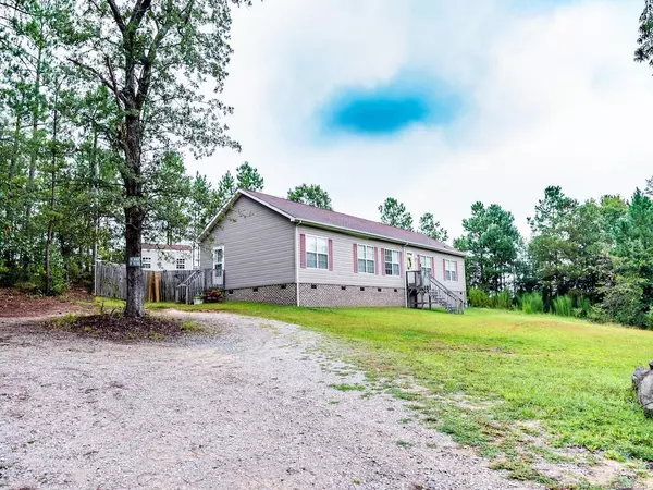 6207 S Plank Road, Cameron, NC 28326