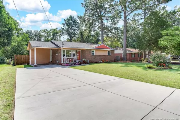 1837 DEWSBERRY Drive, Fayetteville, NC 28304