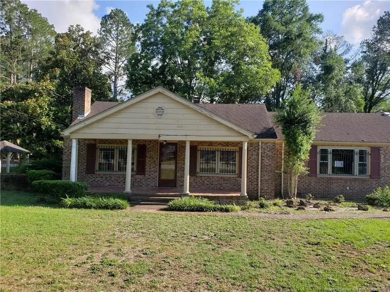 222 E Williams Street, Autryville, NC 28318