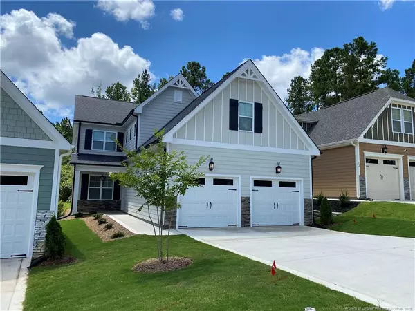 18 Spruce Hollow Circle, Spring Lake, NC 28390