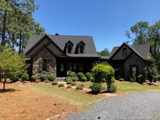 545 Central Drive, Southern Pines, NC 28387