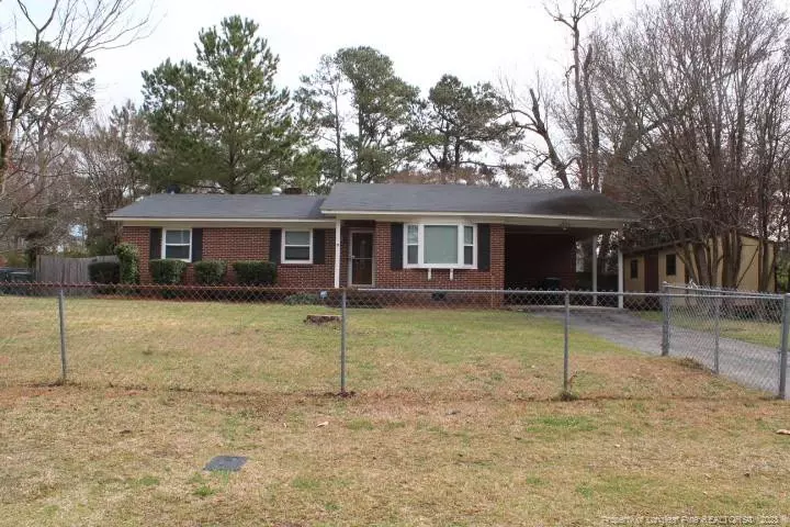 6425 Freeport Road, Fayetteville, NC 28303