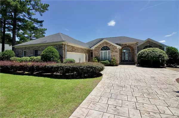 1242 Greenbriar Drive, Vass, NC 28394