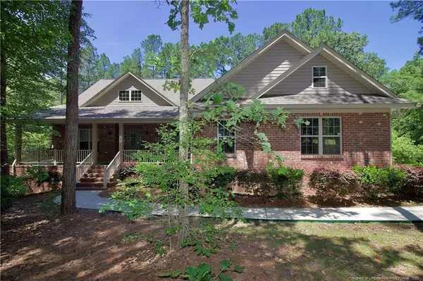 407 Thimbleberry Drive, Vass, NC 28394