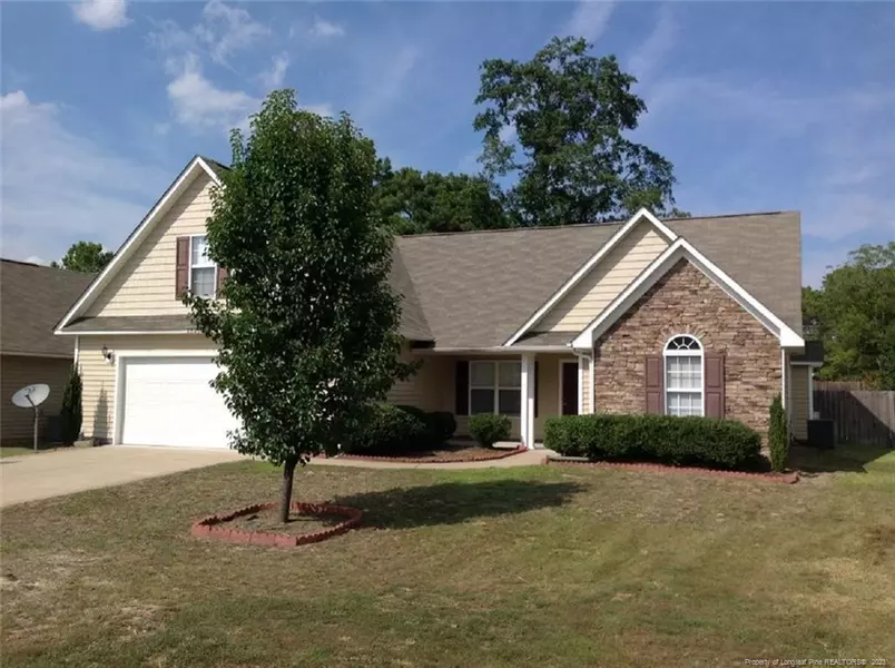 2820 Whitehouse Lane, Fayetteville, NC 28306