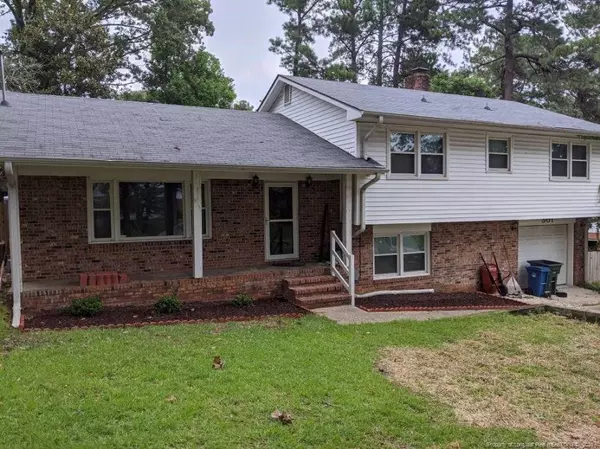 501 Warmsprings Drive, Fayetteville, NC 28303