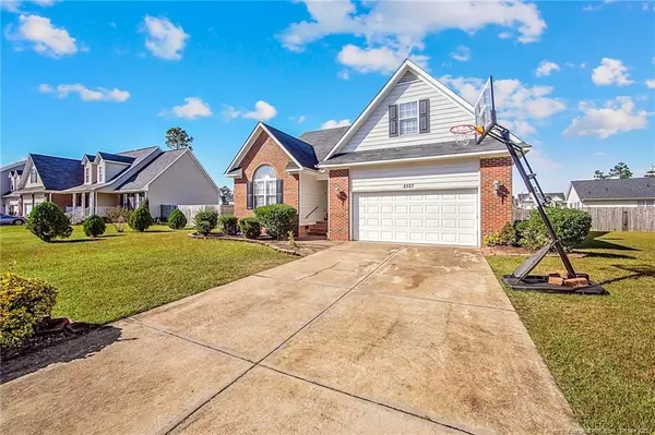 5527 Miranda Drive, Hope Mills, NC 28348