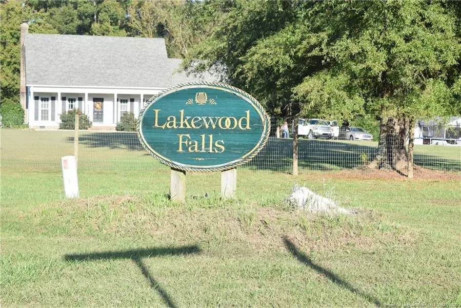 2099 Lakewood Falls Road, Goldston, NC 27252