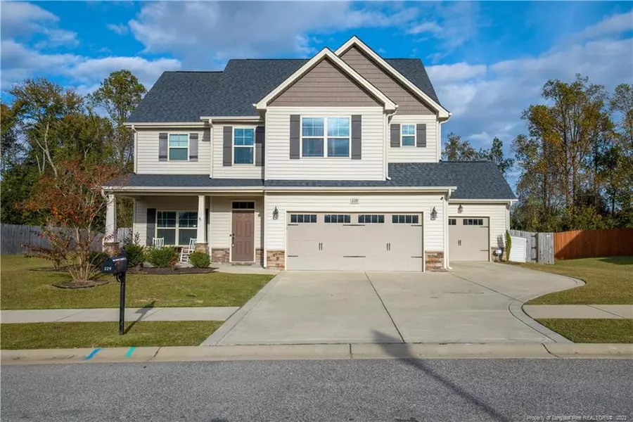 229 Ganton Drive, Raeford, NC 28376