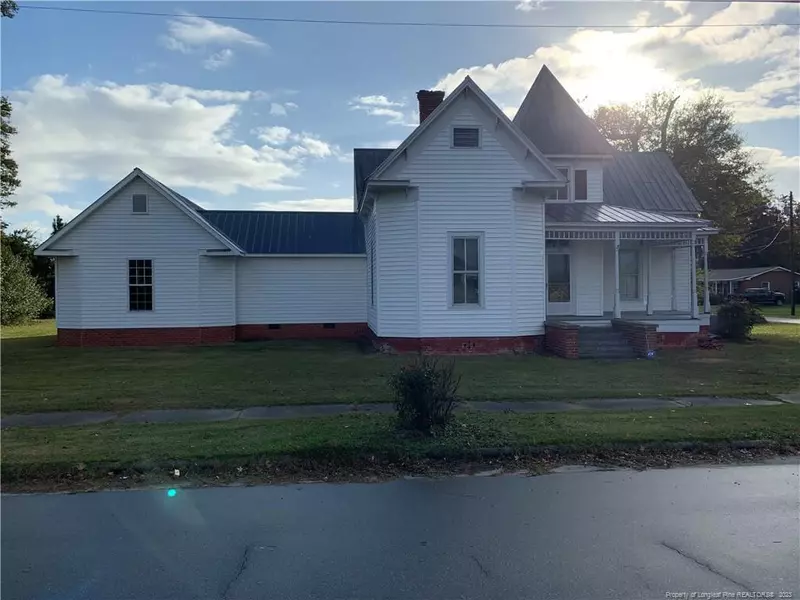 402 E main Street, Rowland, NC 28383