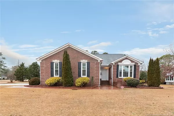 859 Long Iron Drive, Fayetteville, NC 28312