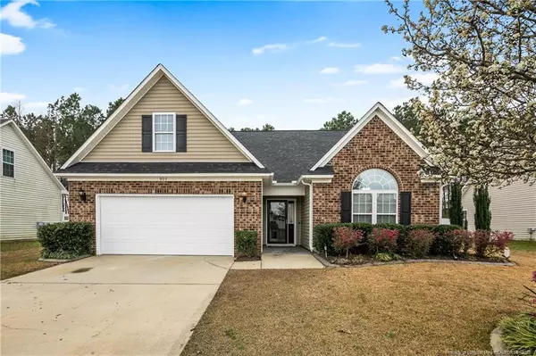 905 Fairfield Circle, Raeford, NC 28376