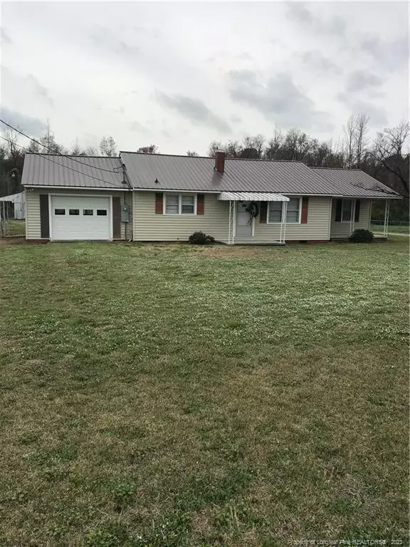 6199 NC 211 Highway, Bladenboro, NC 28320