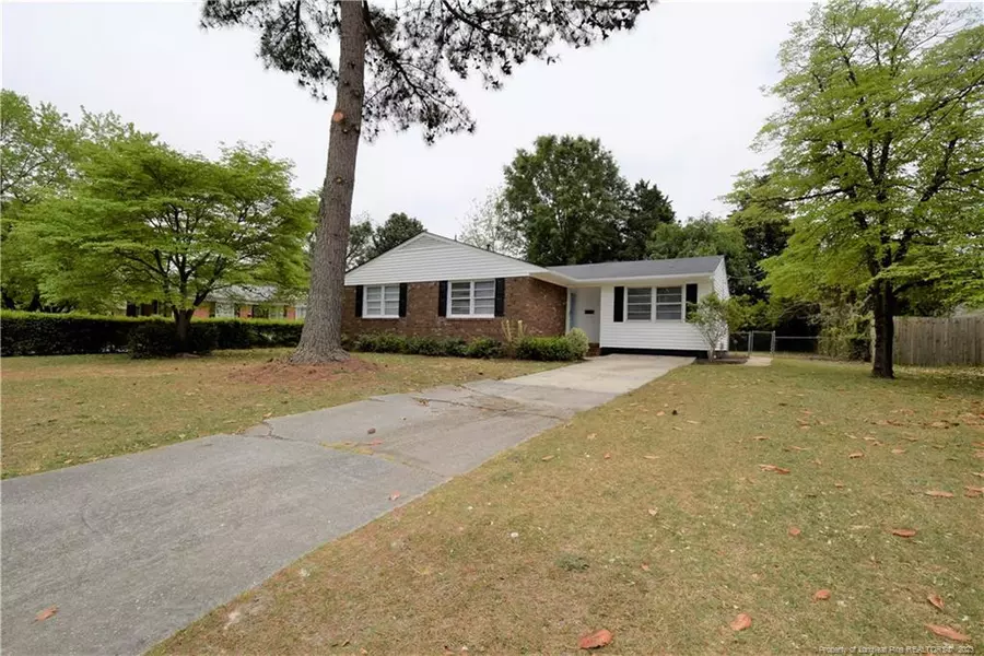 453 Morningside Drive, Fayetteville, NC 28311