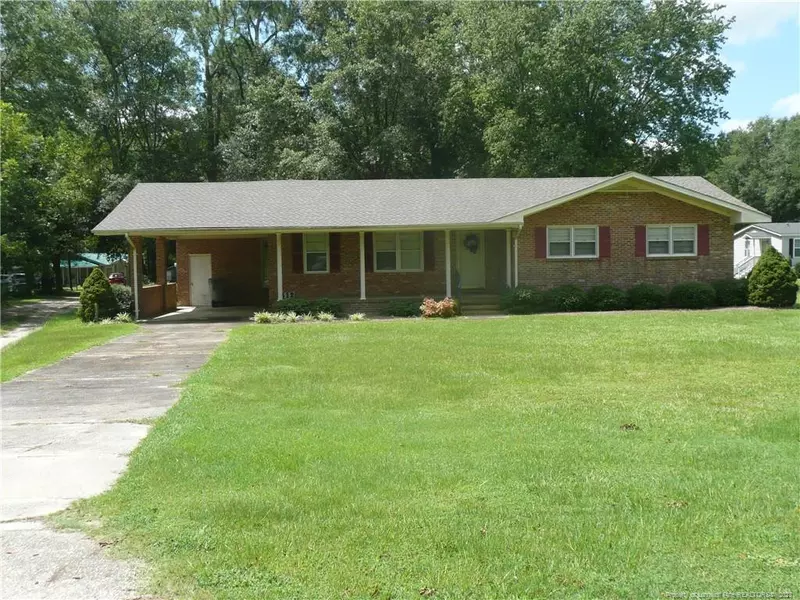 512 Chestnut Street, Bladenboro, NC 28320