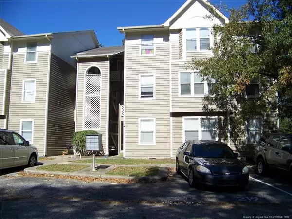 1010 Woodcreek Drive #6, Fayetteville, NC 28314