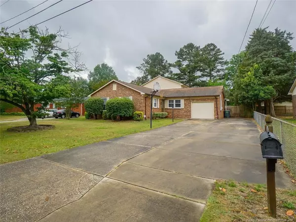 425 Morningside Drive, Fayetteville, NC 28311