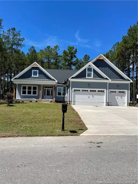 35 Heather Brook Circle, Spring Lake, NC 28390