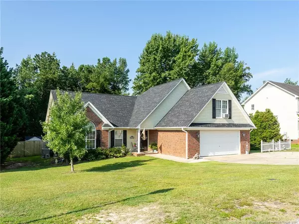 4125 Batesburg Drive, Hope Mills, NC 28348