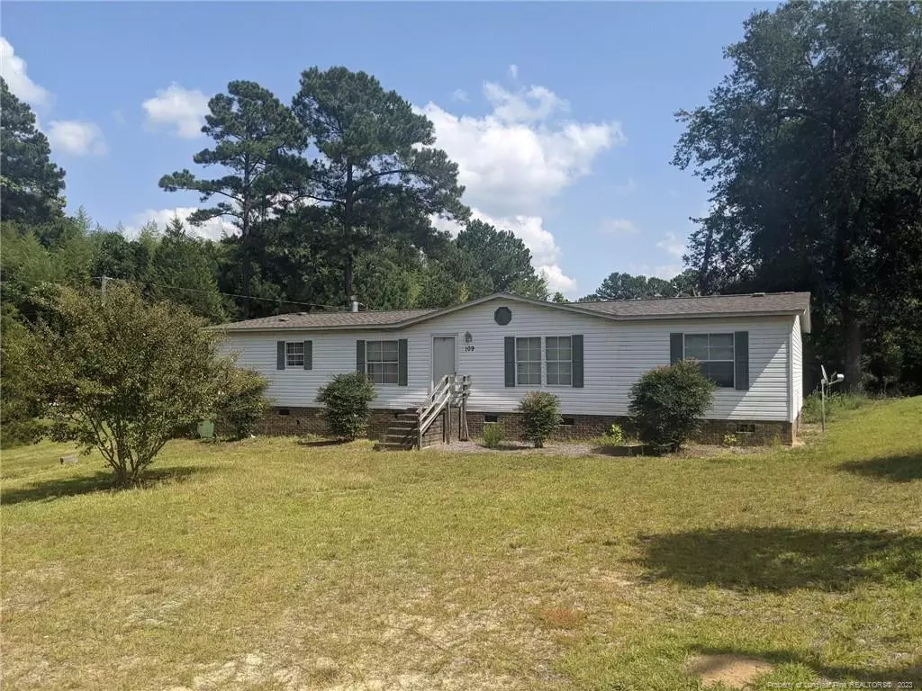 Vass, NC 28394,109 Cardinal Court