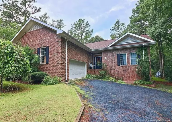 736 Ginesing Drive, Vass, NC 28394