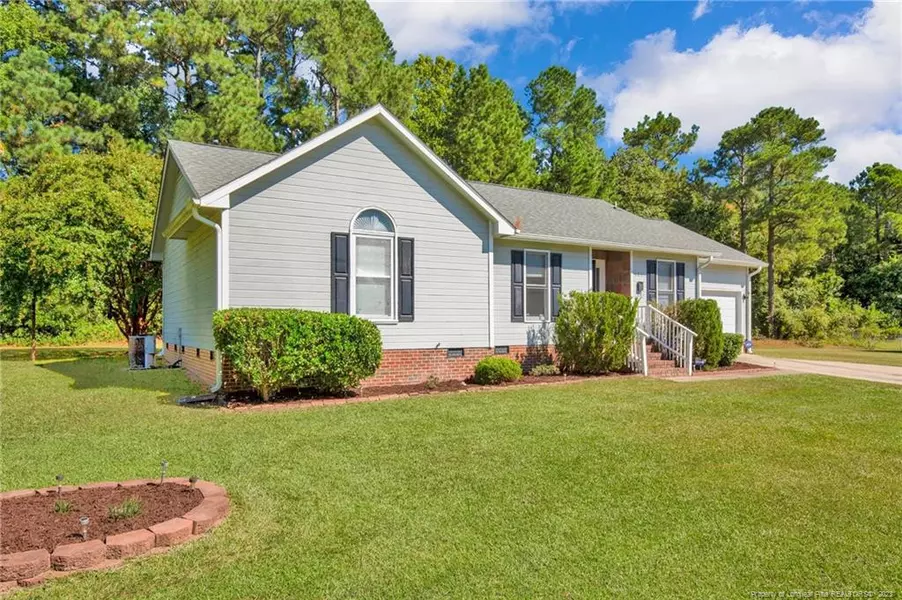 401 Wapiti Drive, Spring Lake, NC 28390