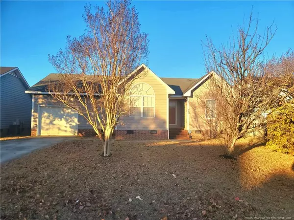 822 Encounter Place, Hope Mills, NC 28348