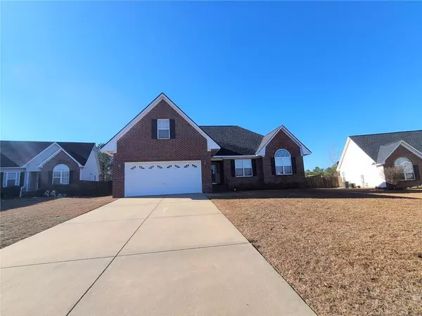 5624 Shady Pine Court, Hope Mills, NC 28348