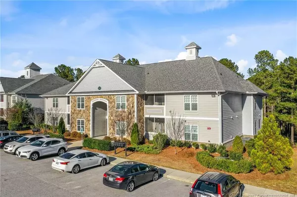 310 Gallery Drive #203, Spring Lake, NC 28390