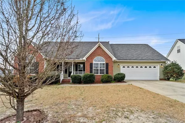 5705 Azure Drive, Hope Mills, NC 28348