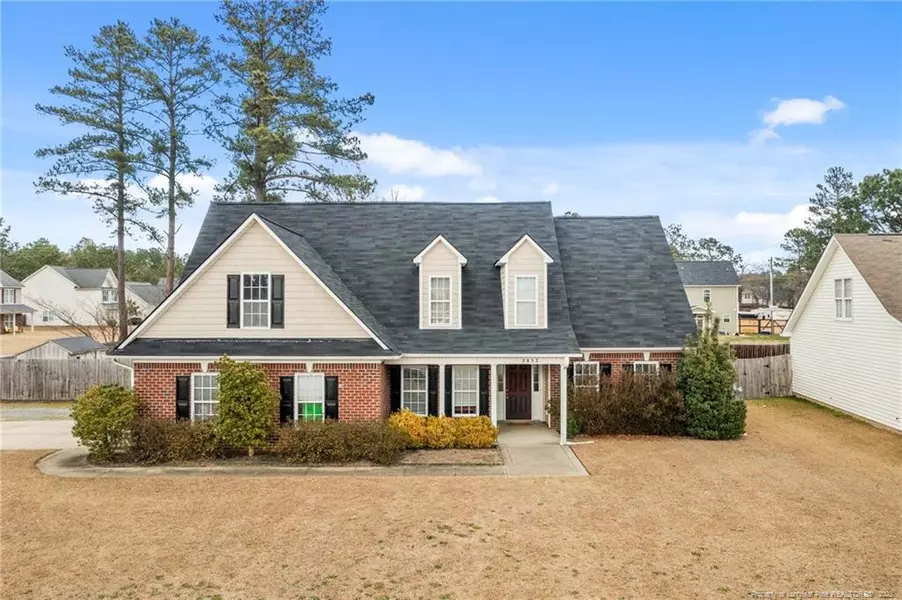 2832 Whitehouse Lane, Fayetteville, NC 28306