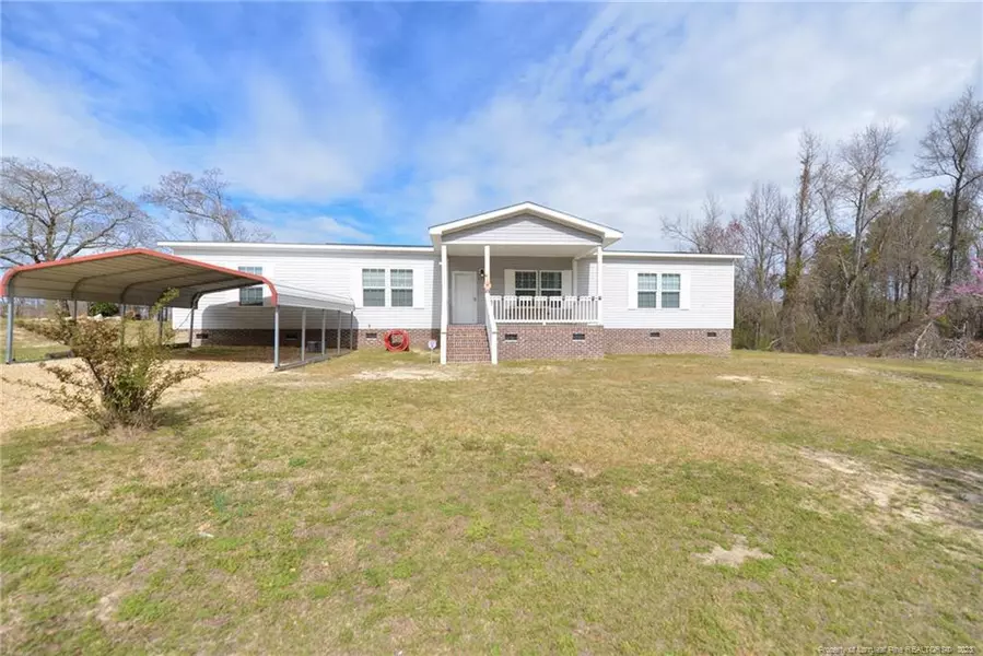 5318 Fleet Cooper Road, Roseboro, NC 28382