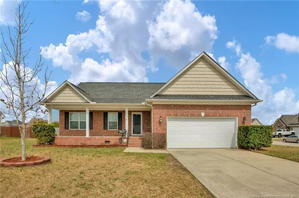 118 Wallflower Road, Raeford, NC 28376