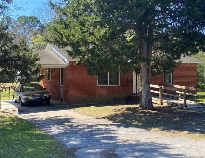 307 Martin Street, Elizabethtown, NC 28337