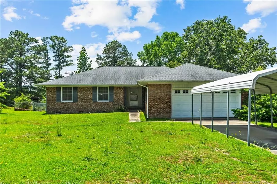 61 Crestview Place, Spring Lake, NC 28390