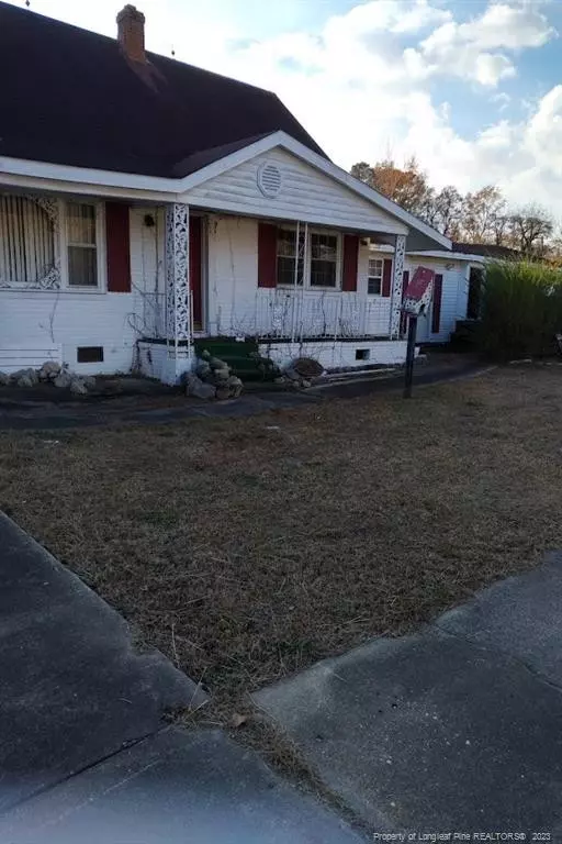 705 BULLARD Street, Roseboro, NC 28382