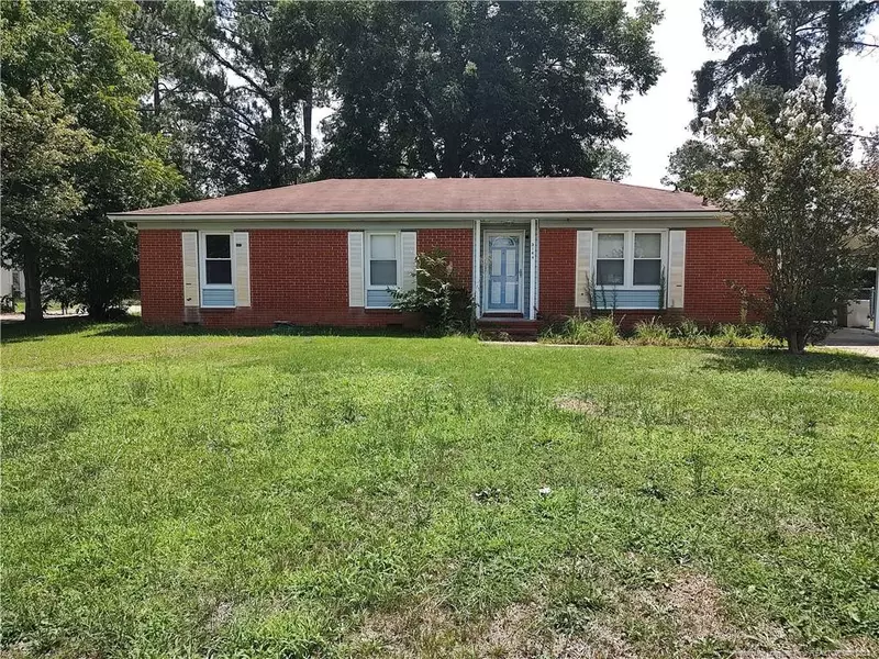 5144 Wichita Drive, Fayetteville, NC 28303