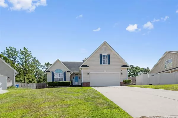 7709 Redwood Avenue, Fayetteville, NC 28314