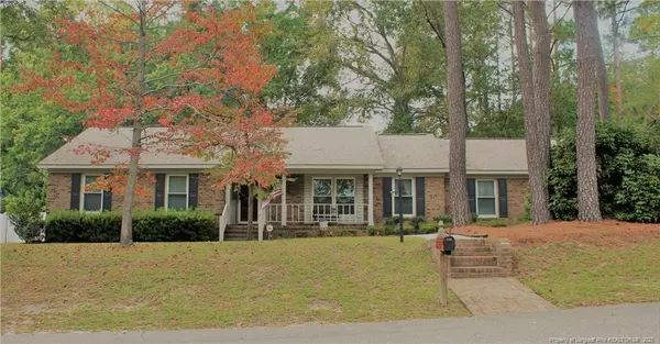 226 E Loch Haven Drive, Fayetteville, NC 28314