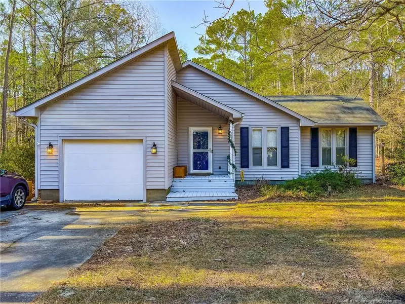 662 Riverbirch Drive, Vass, NC 28394